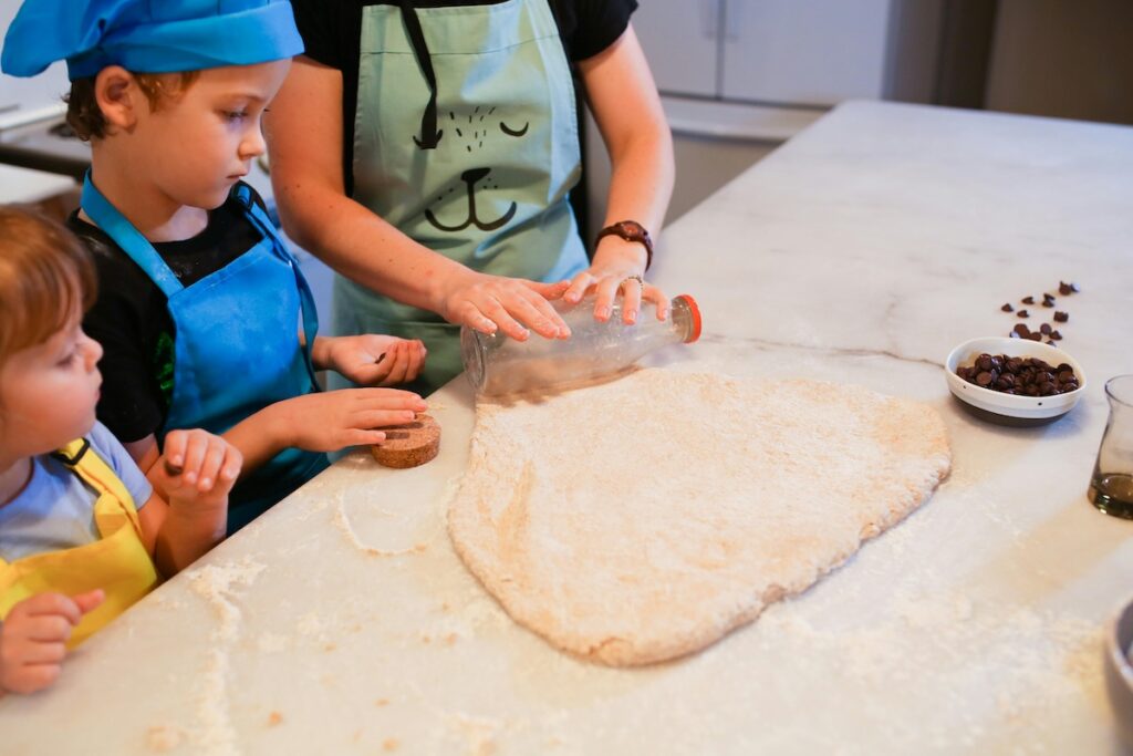 kids making cookies